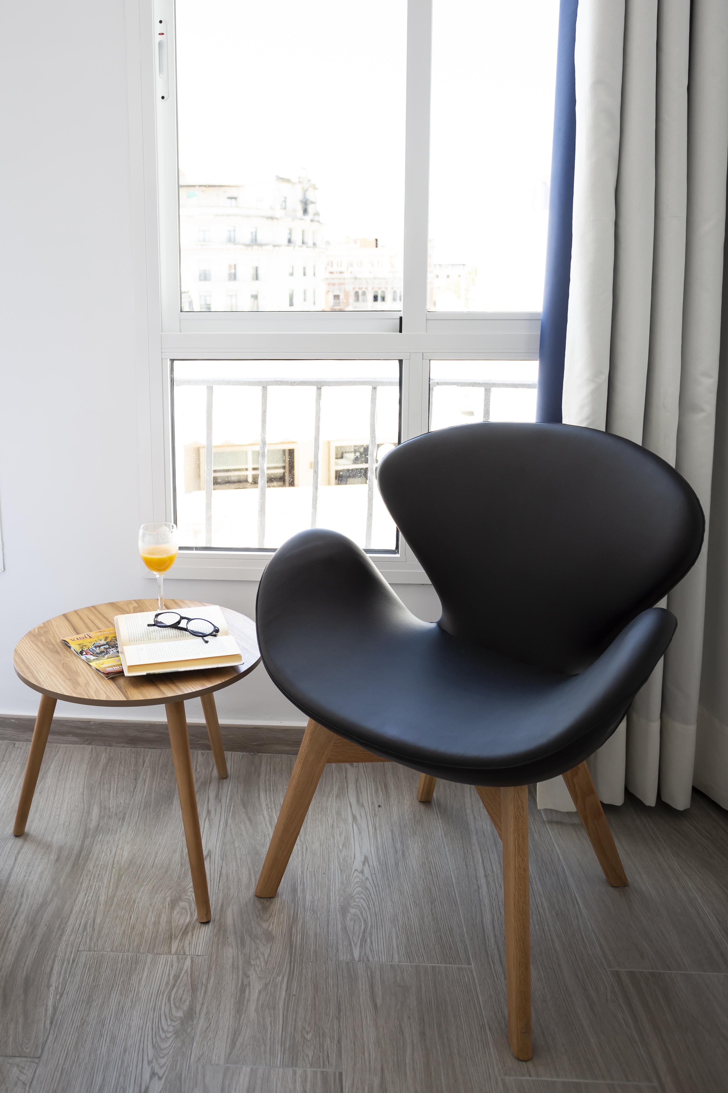 Basic Hotel Sevilla Catedral Экстерьер фото