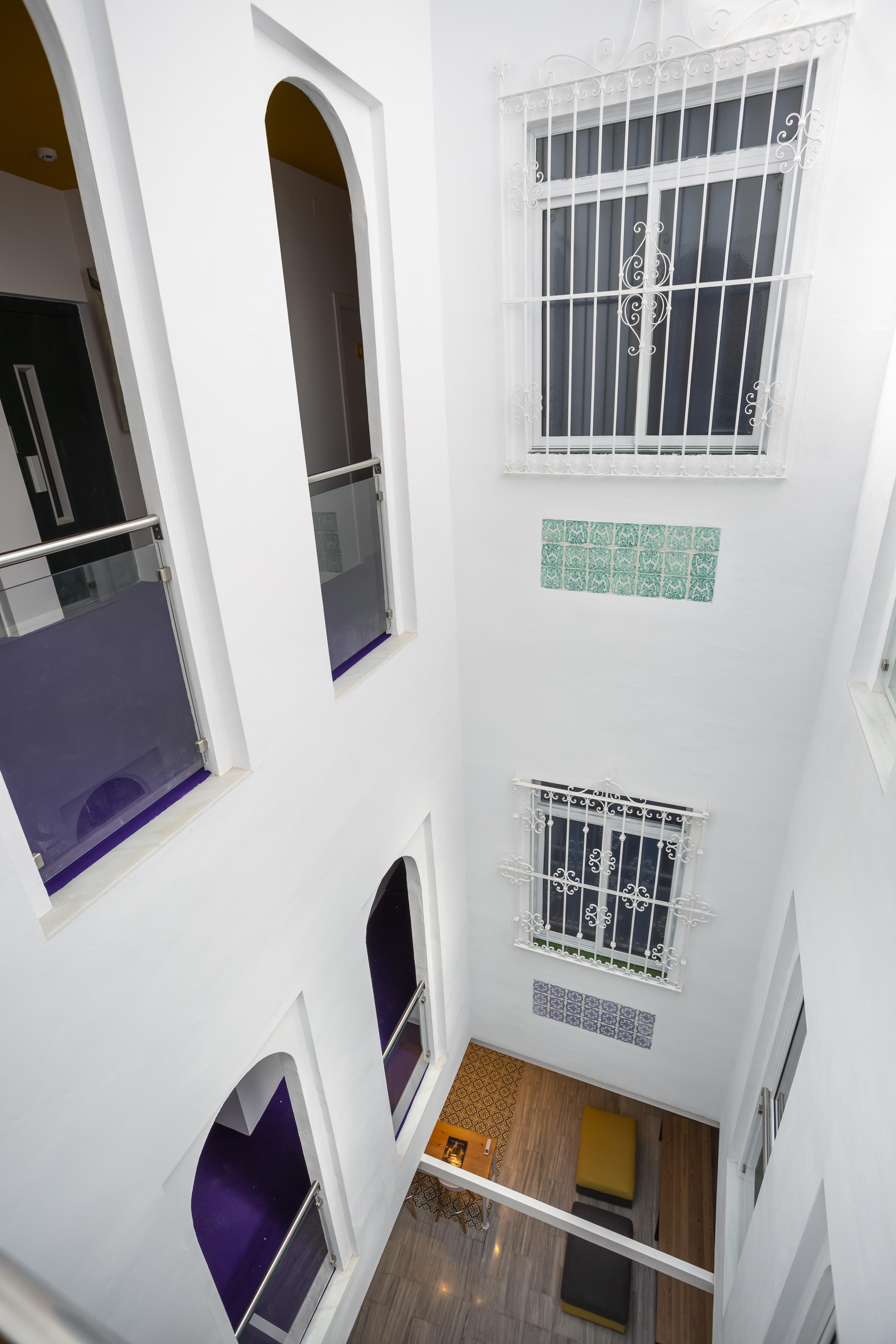Basic Hotel Sevilla Catedral Экстерьер фото