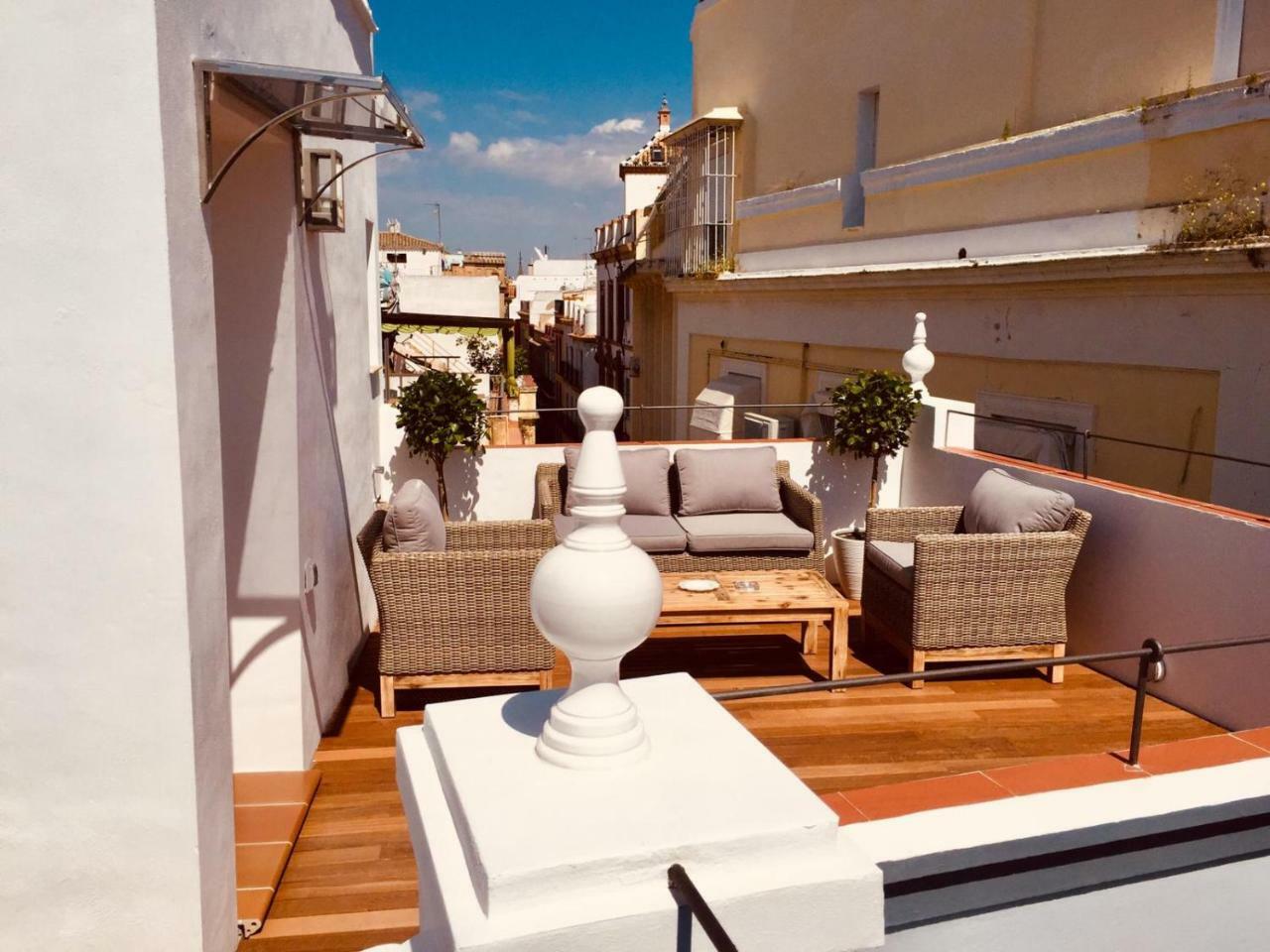 Basic Hotel Sevilla Catedral Экстерьер фото