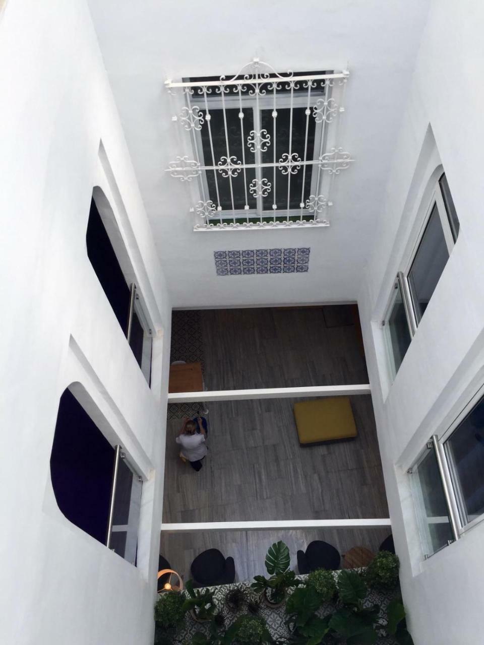 Basic Hotel Sevilla Catedral Экстерьер фото